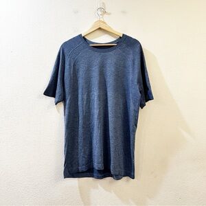 Lululemon Metal Vent Tech Short Sleeve Shirt in Dark Blue Size XL